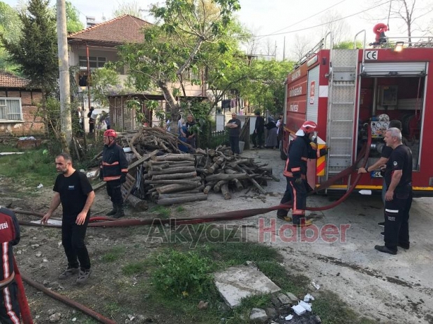 Besi çiftliğindeki yangında kurbanlıklar telef olmaması için kesildi