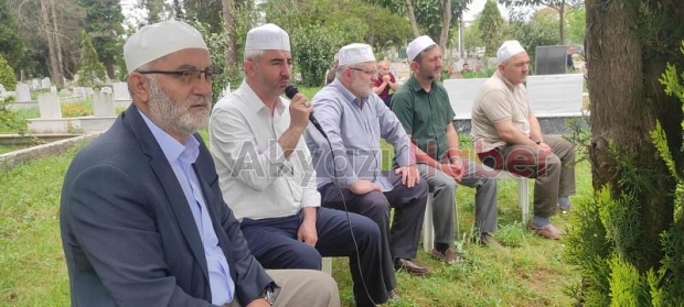 Akyazının sevilen esnafı defnedildi.