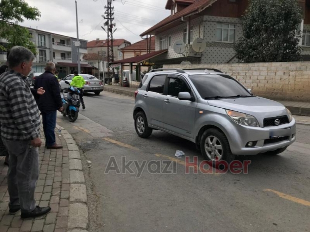 Cadde'de Cip yaya'ya çarptı 