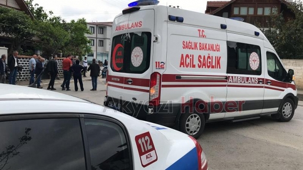 Cadde'de Cip yaya'ya çarptı 