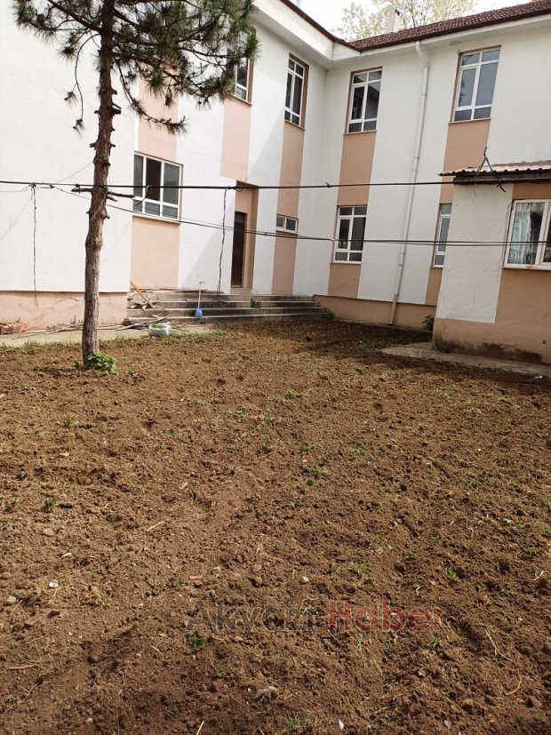 Okula Hobi Bahçesi Oluşturuluyor