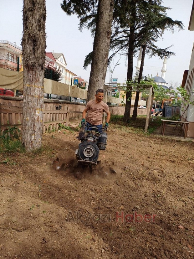 Okula Hobi Bahçesi Oluşturuluyor