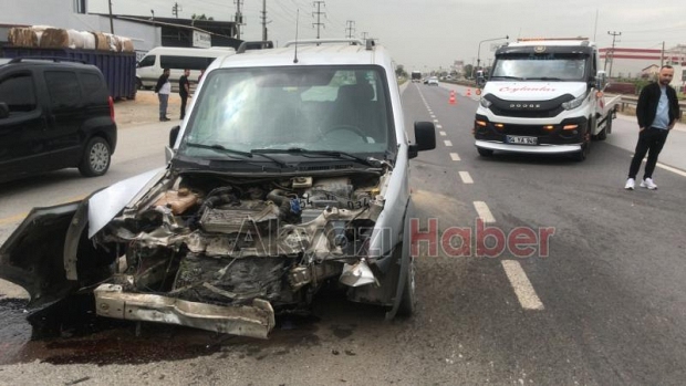 Kafa kafaya çarpıştılar 1 yaralı