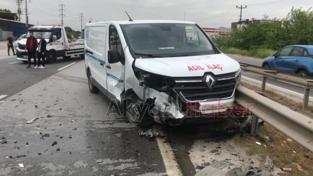 Kafa kafaya çarpıştılar 1 yaralı