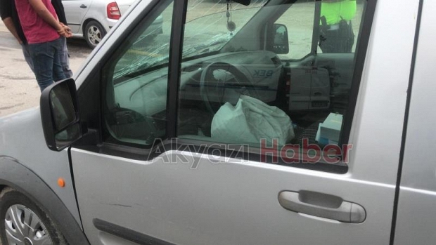 Kafa kafaya çarpıştılar 1 yaralı