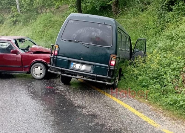 Yağış Kazayı Beraberinde Getirdi 3 Yaralı