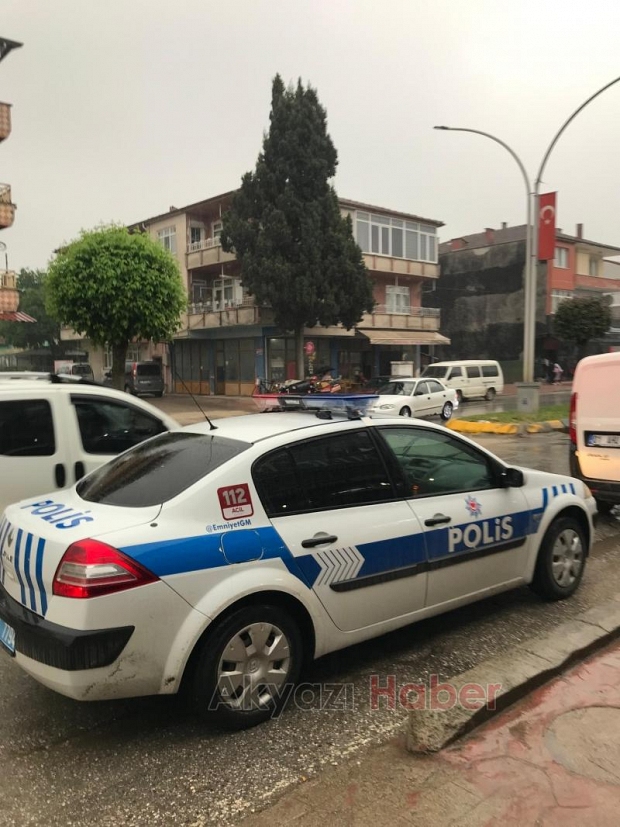 Ada Caddesi'nde Korkutan Kaza 1 Yaralı