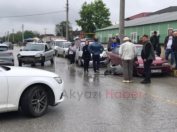 Önüne çıkan araca çarpmamak için manevra yapınca olanlar oldu