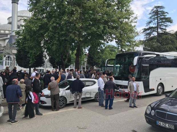 Akyazı'da ilk hac kafilesi yola çıktı