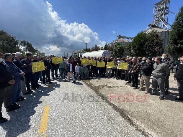 Akyazıda 40 yıllık koku isyanı