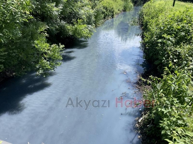 Akyazıda 40 yıllık koku isyanı