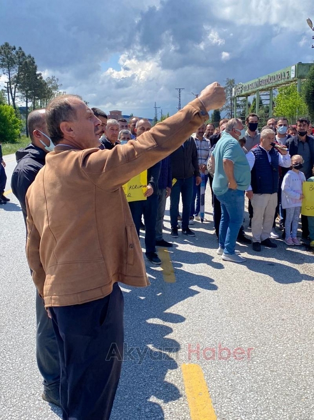 Akyazıda 40 yıllık koku isyanı