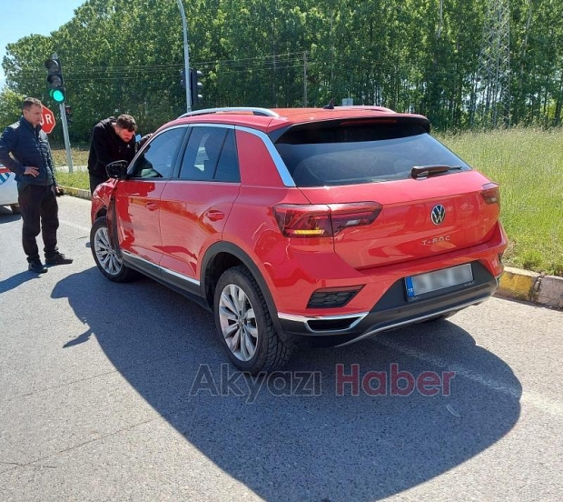 Küçücek Kavşağı Yine Bir Trafik Kazasına Sahne Oldu
