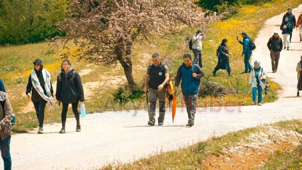 Doğa yürüyüşleri Karagöl ve Acelle Yaylaları ile devam etti