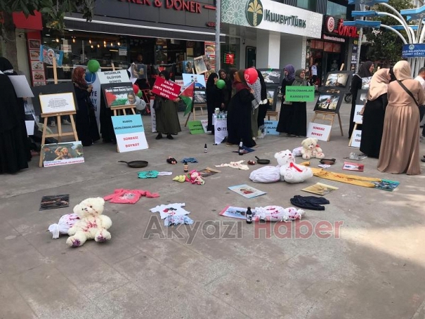 Gazze için Akyazıda sessiz eylem nöbeti sürüyor