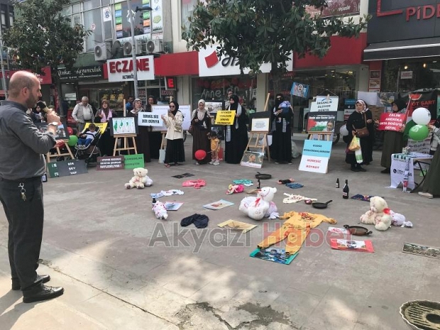 Gazze için Akyazıda sessiz eylem nöbeti sürüyor