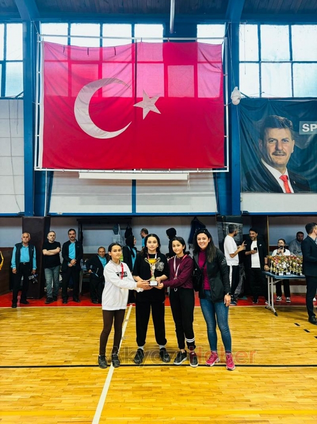 Akyazı Da 2023-2024 2. Küme Okul Sporları Masa Tenisi Müsabakaları Şenlik Havasında Geçti!