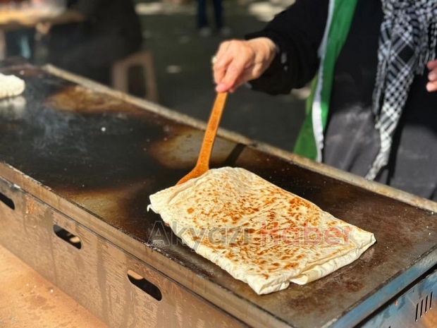 Akyazı'da STK'lardan Gazze nöbeti