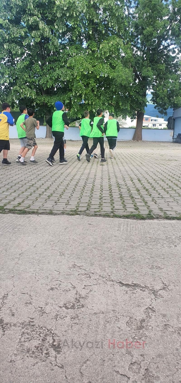 Yağcılar Spor maçlara okul avlusunda hazırlanıyor 