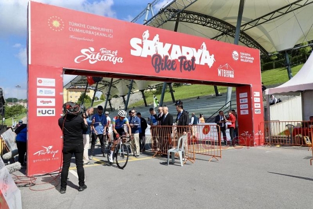 Sakarya Bike Fest sıralama turlarıyla başladı