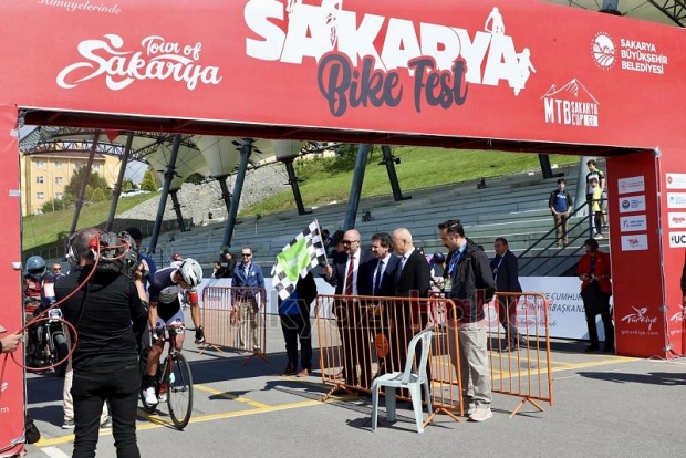 Sakarya Bike Fest sıralama turlarıyla başladı