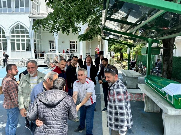 Yaver Şenyüz defnedildi.