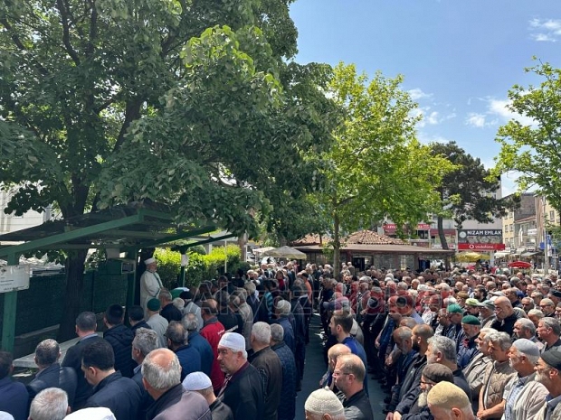 Yaver Şenyüz defnedildi.