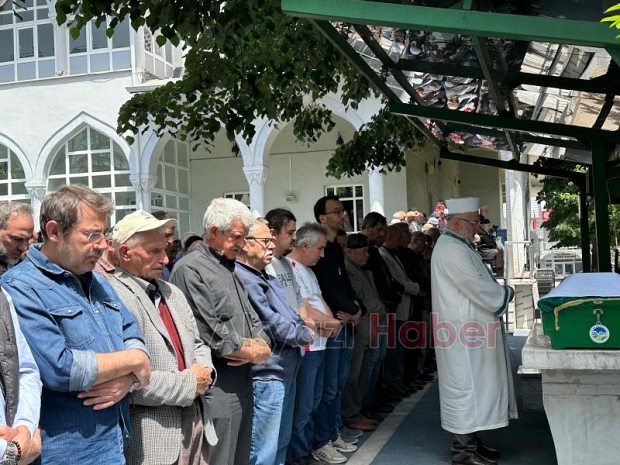 Yaver Şenyüz defnedildi.