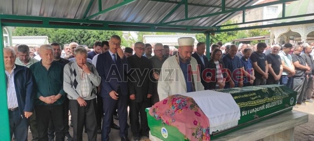Akyazı'da yaşayan hatice ateş son yolculuğuna uğurlandı 
