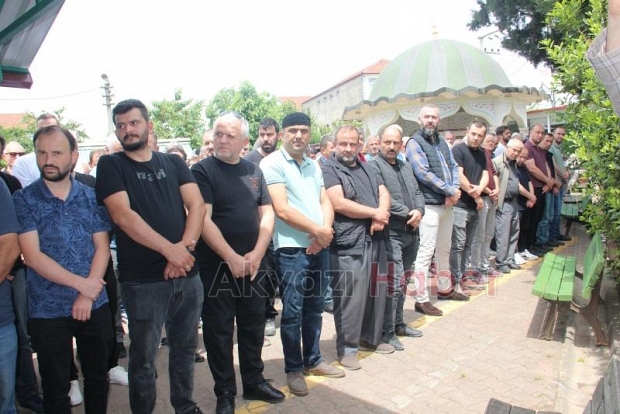 Akyazı'da yaşayan hatice ateş son yolculuğuna uğurlandı 