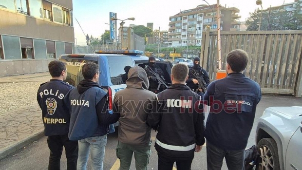 Suç örgütü liderine İtalya ve Sakarya'da operasyon