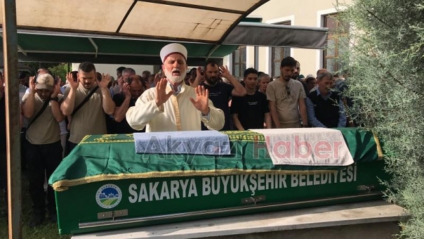 Ezzanettin Basınlı toprağa verildi