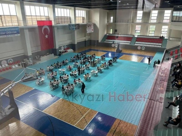Akyazı'da Satranç Turnuvası Çekişmeli Geçti!