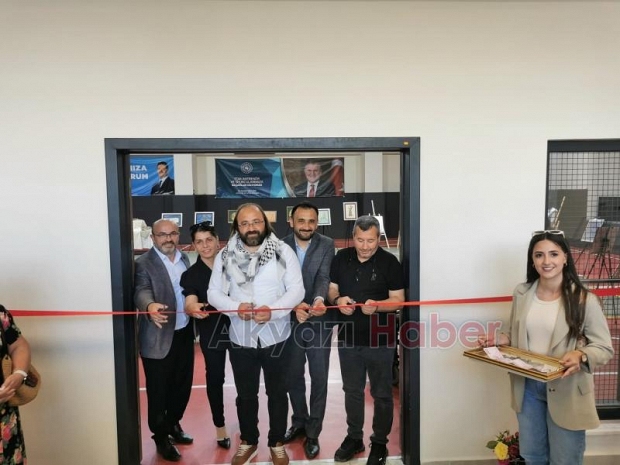 Akyazı KYK Öğrencilerinin Yıl Sonu Sergisi Büyük İlgi Gördü