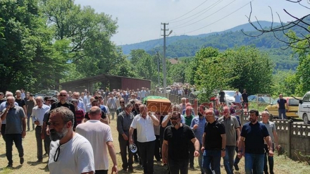 Ercay Eker Defnedildi