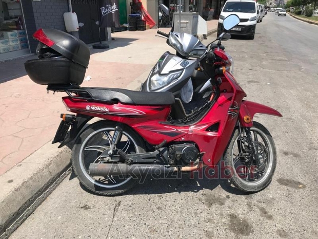 Akyazıda kaza anı kamerada