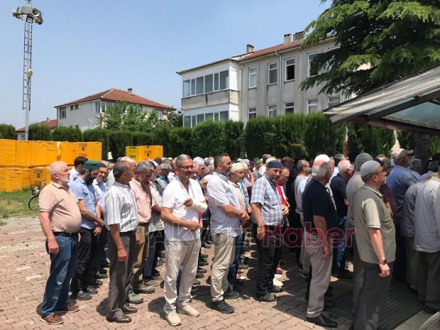 Zeki Yıldız Dualarla defnedildi