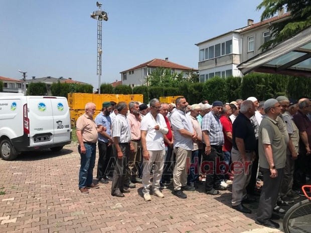 Zeki Yıldız Dualarla defnedildi