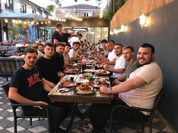 Yağcılarspor motivasyon yemeğinde bir araya geldi