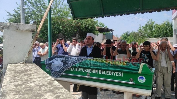 Gülinaz Avcı Defnedildi