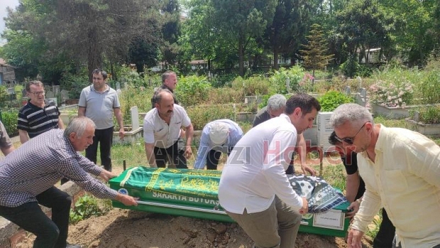 Gülinaz Avcı Defnedildi