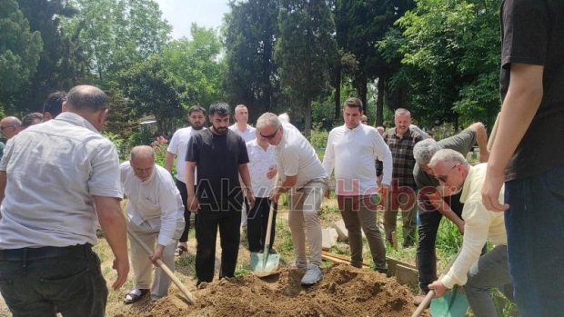 Gülinaz Avcı Defnedildi