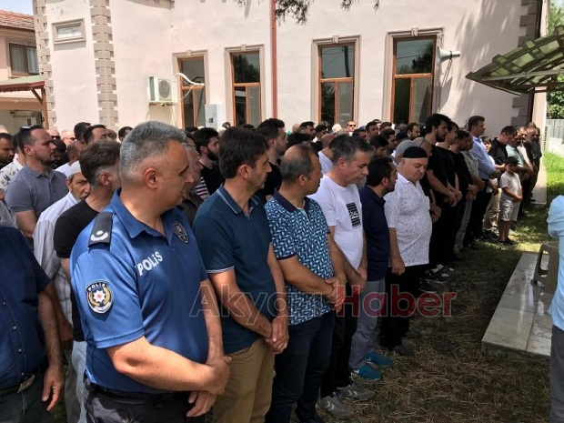 Emekli Polis memuru Halit Kılıç dualarla defnedildi
