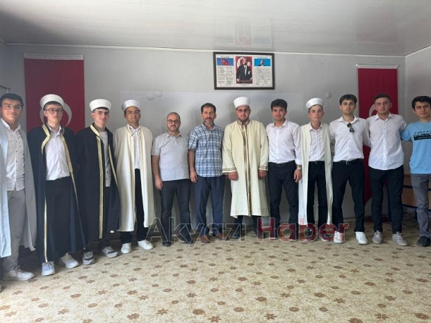 Akyazı Anadolu İmam Hatip Lisesi 44. Dönem Mezunlarını Uğurladı