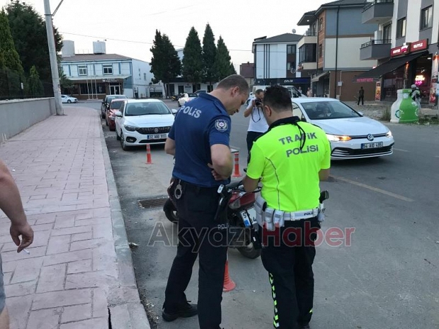 Cadde'de Seyir halindeki motosikletten düşerek yaralandı