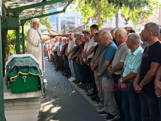 Necati Özen Defnedildi