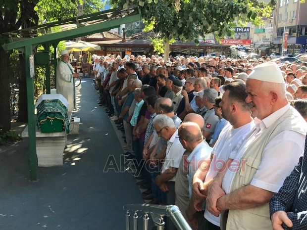 Necati Özen Defnedildi