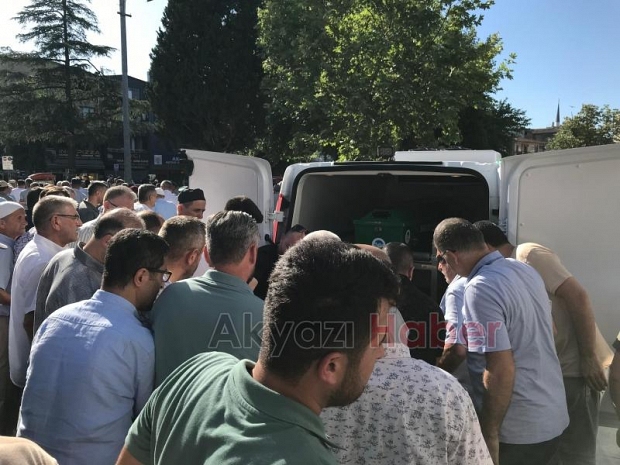 Necati Özen Defnedildi