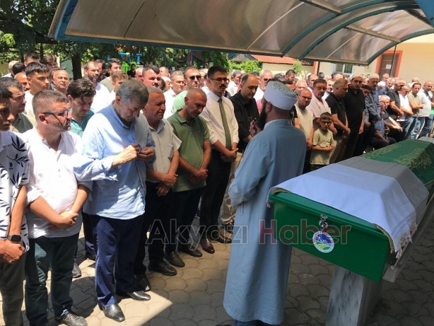 Hilmi Akman Defnedildi