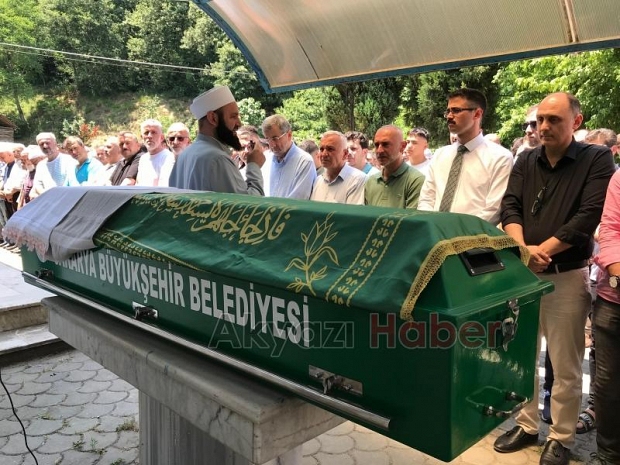 Hilmi Akman Defnedildi